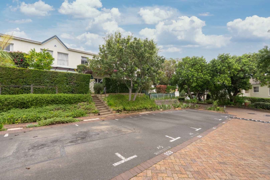 3 Bedroom Property for Sale in Vredehoek Western Cape